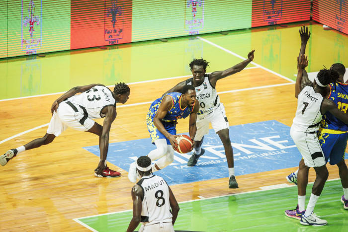 angola wint afrobasket 2025 thuis en viert een indrukwekkende overwinning in eigen land. lees alles over de spannende wedstrijden en hoogtepunten van het toernooi.
