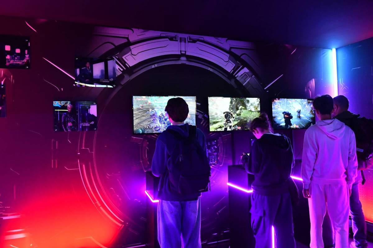 ontdek de spannendste esport-toernooien van 2026 in parijs. blijf op de hoogte van data, locaties en deelnemers voor dit grote gaming-evenement.