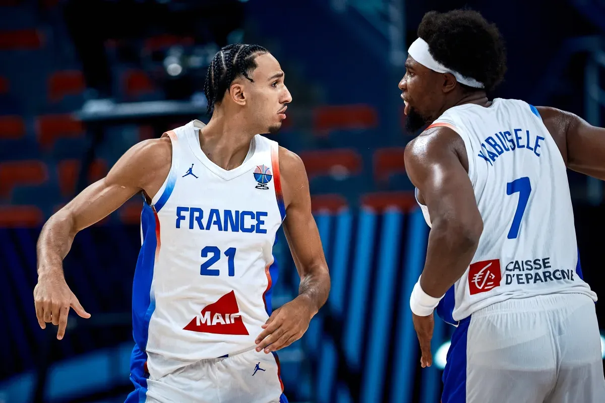 ontdek de vernieuwingen en debutanten van de euroleague 2025. blijf op de hoogte van het nieuwste seizoen vol spannende veranderingen en jonge talenten.