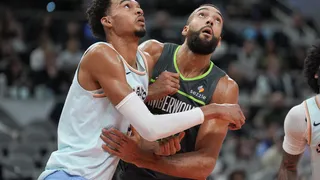 ontdek seizoen 4 van efiba, waar nationale teams het opnemen in spannende nba® 2k26-wedstrijden. beleef de ultieme e-sportactie en strijd om de overwinning!